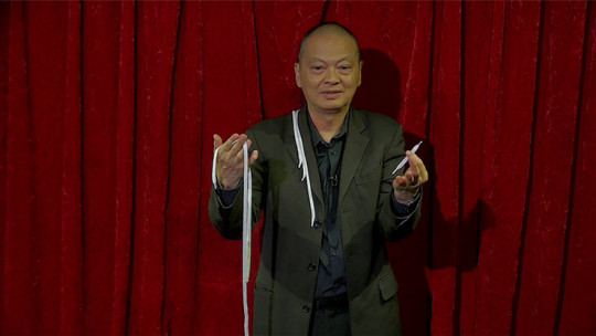 Preview: 3 Shoelaces by Quoc Tien Tran Preview: 3 Shoelaces by Quoc Tien Tran
