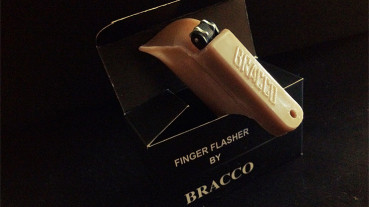 Finger Flasher by Jeremey Bracco - Natural