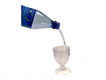 Airborne Glass Soda or Wine - Schwebendes Glas - Zaubertrick
