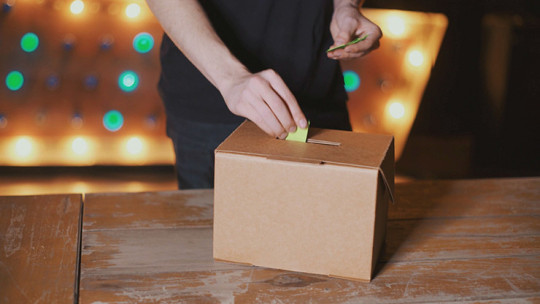 AmazeBox Kraft by Mark Shortland and Vanishing Inc./theory11