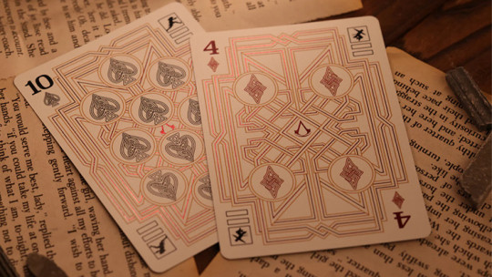 Assassin's Creed Legacy Version 2 Garnet (Hidden Blade Black) - Pokerdeck