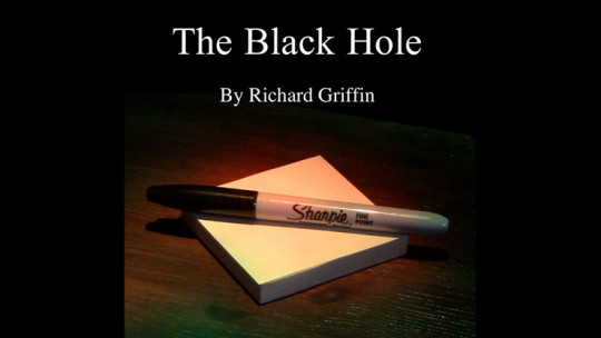 BLACK HOLE by Richard Griffin - Loch in Notizblock - Sharpie Zaubertrick