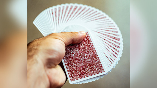 Blood Red Edition V3 by Joker and the Thief - Pokerdeck