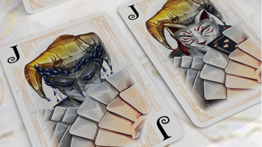 Card Masters Precious Metal Foil (White) by Handlordz - Pokerdeck