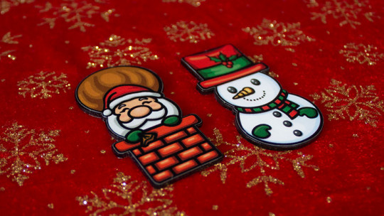 Christmas Exchange (Close Up) by Luis Zavaleta & Nox - Zaubertrick für Weihnachten
