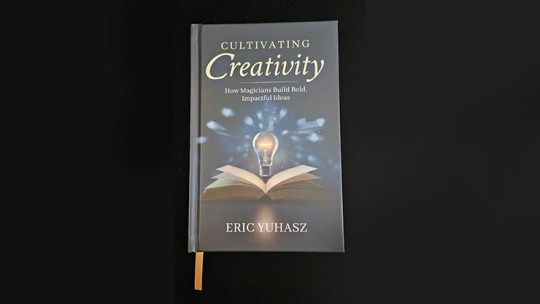 Cultivating Creativity by Eric Yuhasz - Buch