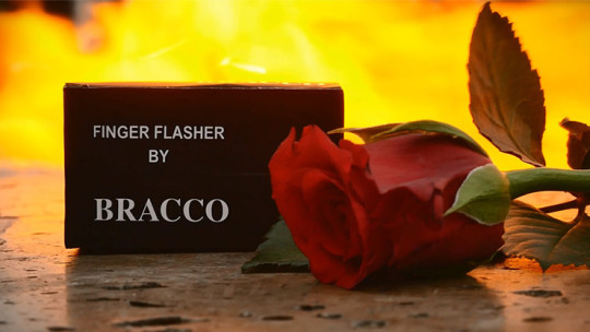 Finger Flasher (Black) by Jeremy Bracco - Funkenring