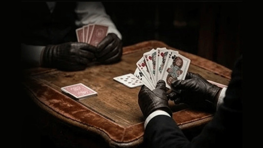 Preview: Haunted Dolls Playing Cards