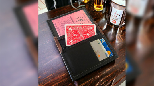 INSTA WALLET 2.0 (Red) by Iriart Magic Presented by Andrew and Magic UP