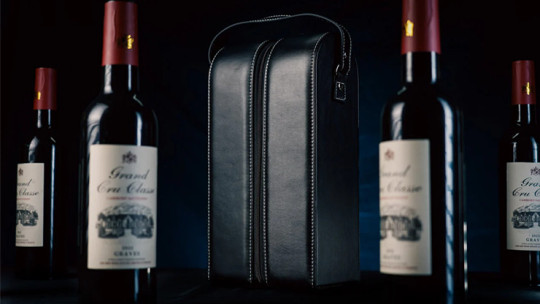 Preview: Miracle Wine Bottles Complete Set with Case by TCC