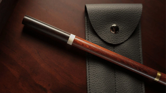 Preview: New Folding Wand by TCC Presents (Faux Ivory)