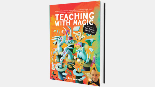 Teaching With Magic by Xuxo Ruiz - Buch