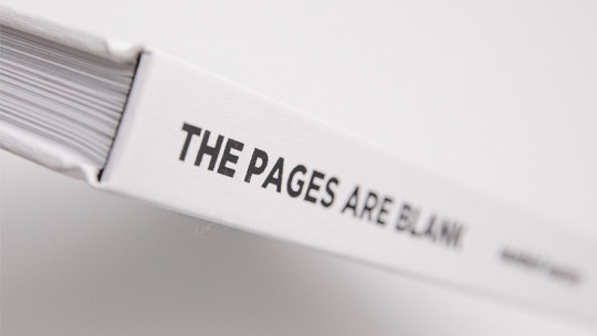 The Pages Are Blank by Michael Feldman - Buch