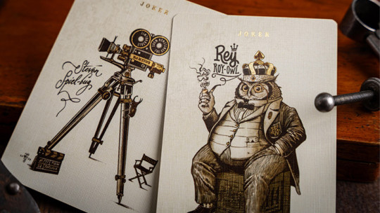 Preview: The Parlour Royale Legacy Edition (Gold Gilded) - Pokerdeck Preview: The Parlour Royale Legacy Edition (Gold Gilded) - Pokerdeck