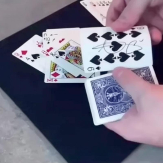 Preview: Touch Deck by Mickael Chatelain