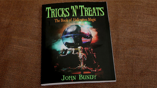 Tricks 'N' Treats by John Bundy - Buch