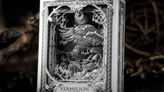 Vermilion Bird Black Gold Box Set by Ark - Pokerdeck