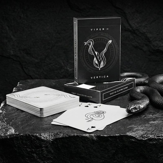 Preview: Vertiga Viper 2 Playing Cards