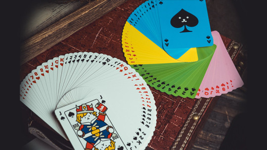 WHIKO Stage Thin Playing Cards by Bacon Magic.