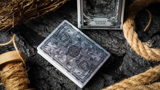 White Tiger Black Gold Box Set by Ark - Pokerdeck