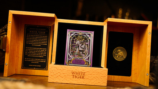 White Tiger Deluxe Wooden Box Set by Ark - Pokerdeck