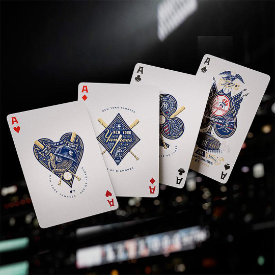 Preview: Yankees Playing Cards by Theory11