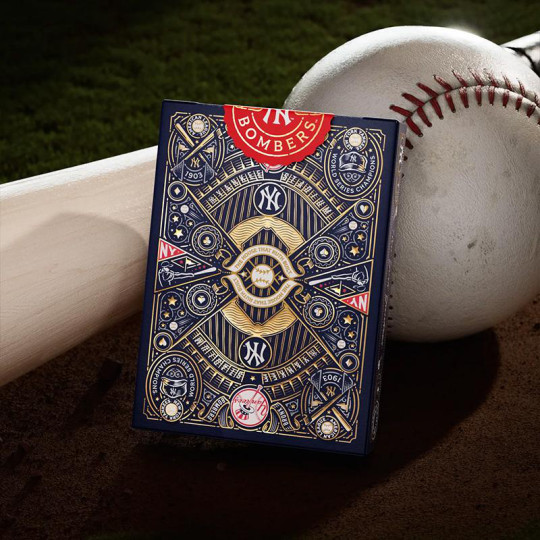 Preview: Yankees Playing Cards by Theory11