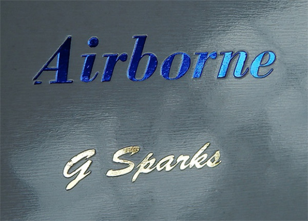 Airborne with the Greatest of Ease by G Sparks - Schwebendes Glas Zaubertrick