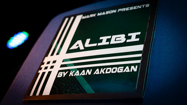 Alibi by Kaan Akdogan and Mark Mason - Blau