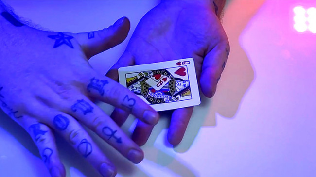 BERMUDA (BLUE) by Nicholas Lawrence - Abgerissene Kartenecke verschwindet und erscheint - Zaubertrick