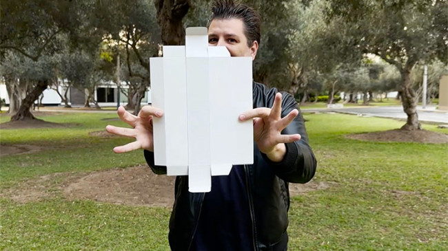 Candy Box by George Iglesias and Twister Magic