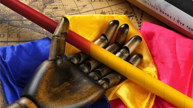 Chameleon Hanky by Hyunsoo Kim and Ethan Yip