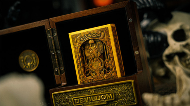 Devildom Deluxe Wooden Box Set by Ark - Pokerdeck