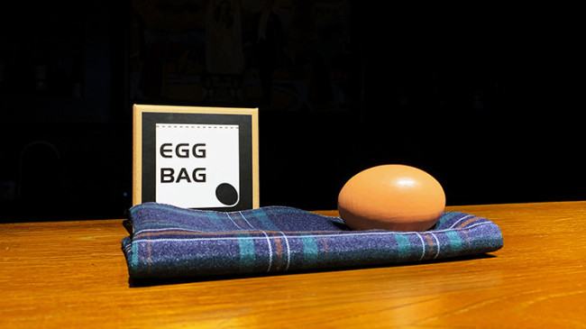 EGG BAG BLUE PLAID by Bacon Magic