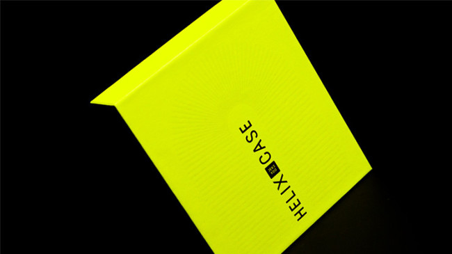 Helix Case by Jeki Yoo - Buch