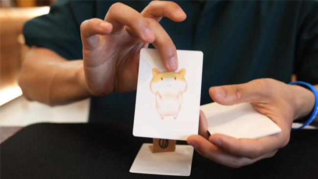 Hungry Hamster by Liang Kuai & Amor Magic