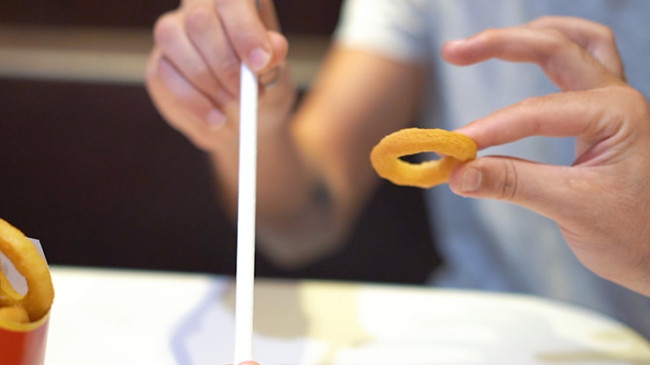 Linking Onion Rings by Julio Montoro Productions