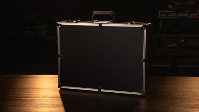 MAGICIANS BRIEFCASE TABLE by Murphy's Magic