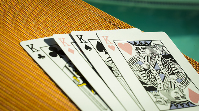 Malibu V2 by Toomas Pintson - Pokerdeck