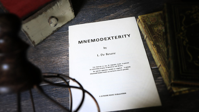 Mnemodexterity by L. De Bevere - Buch