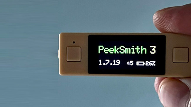 PeekSmith 3 (Skin Color) by Electricks