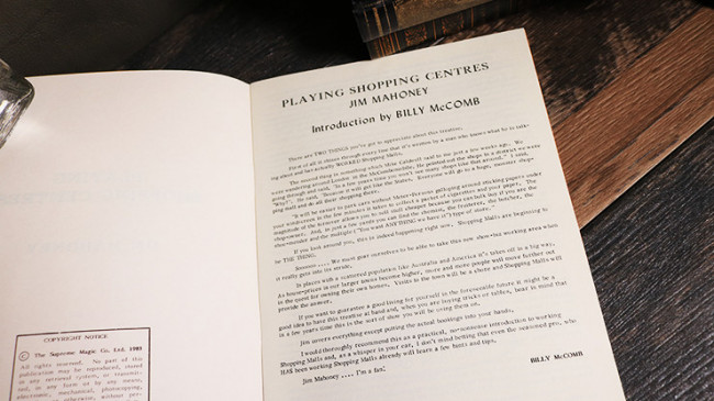 Playing Shopping Centers by Jim Mahoney - Buch