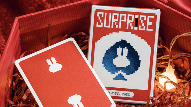 Surprise Deck V5 (Red) by Bacon Playing Card Company - Pokerdeck