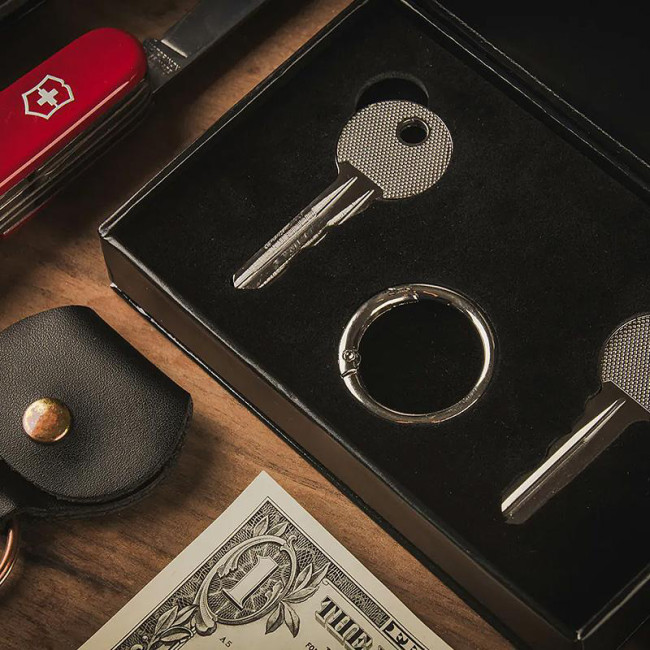 Swiss Key by Nicholas Lawrence & Hanson Chien